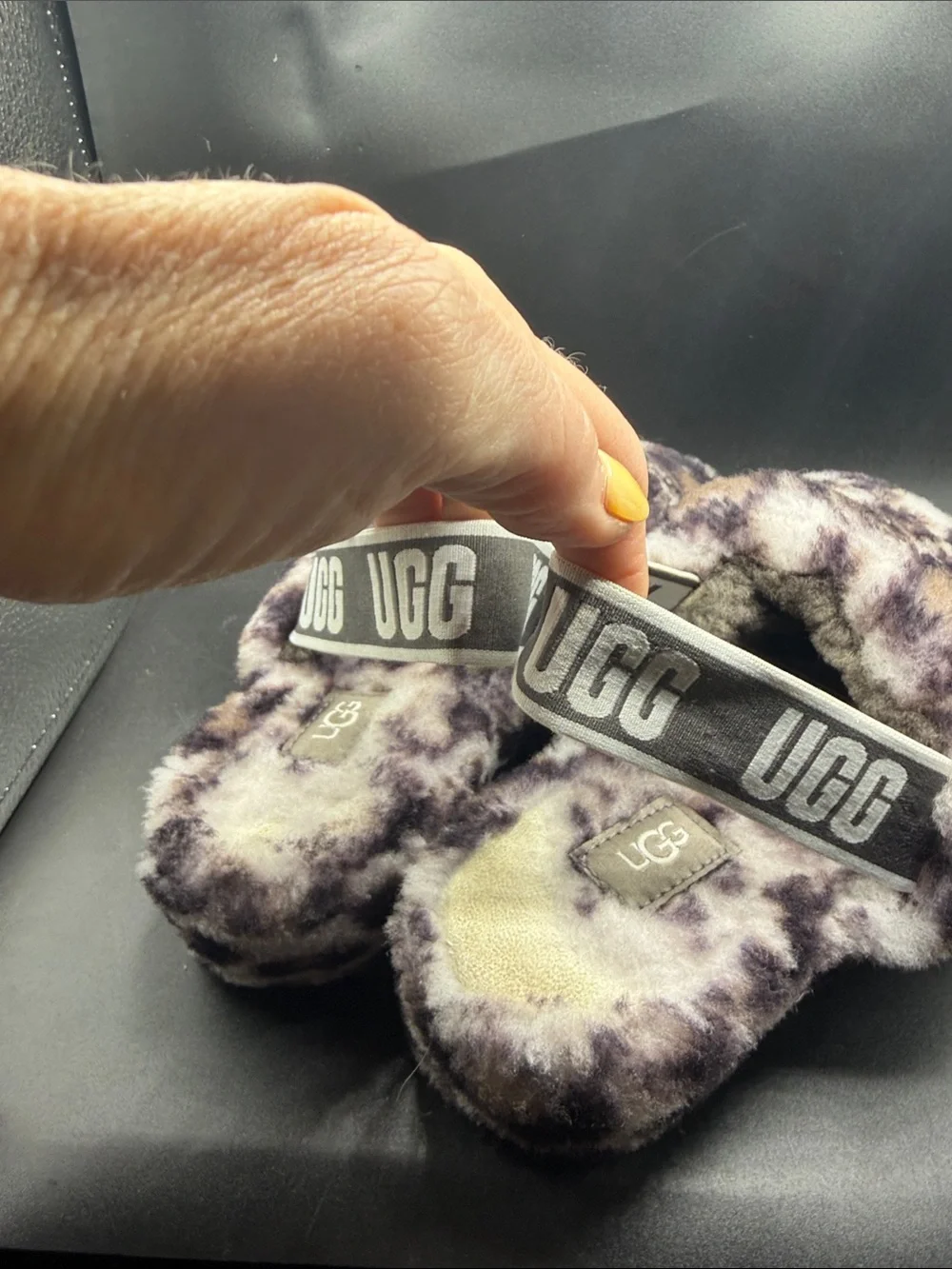 UGG Faux Fur Leopard Print Slide Slippers - Gray/Black